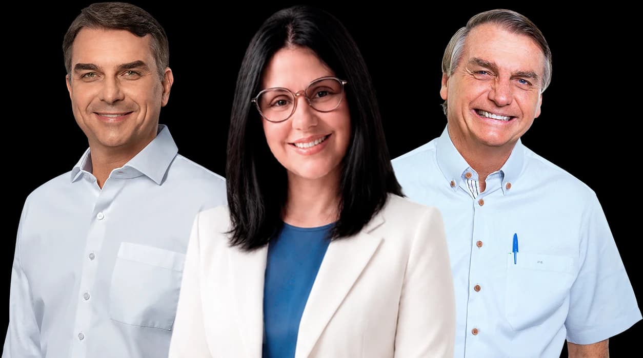 Samanta ao centro, ao lado de Flávio Bolsonaro e Jair Bolsonaro